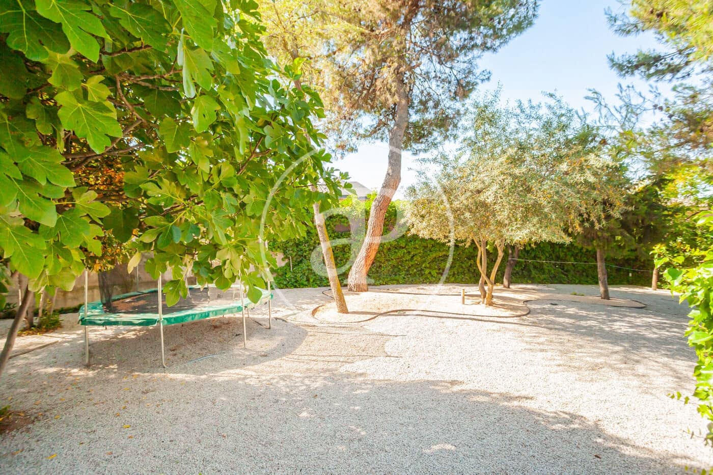 6 Zimmer Villa zu vermieten in Madrid Stadt mit Pool Garage - 7.500 € (Ref: 9904648)