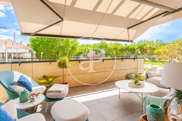 2 sovrum Takvåning till salu i Pozuelo de Alarcón med pool - 1 100 000 € (Ref: 9908048)