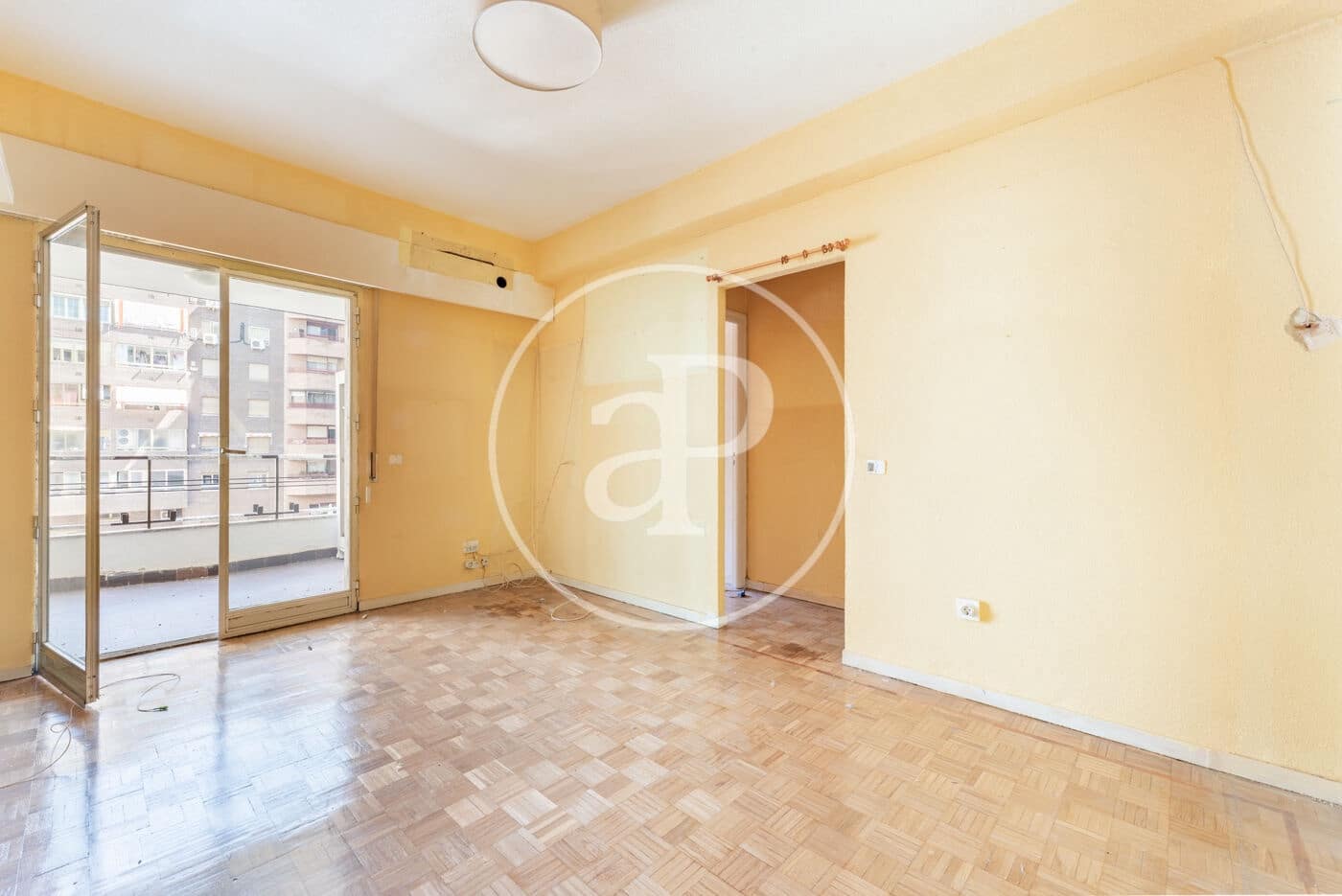 2 quarto Apartamento para venda em Madrid cidade - 525 000 € (Ref: 9908049)