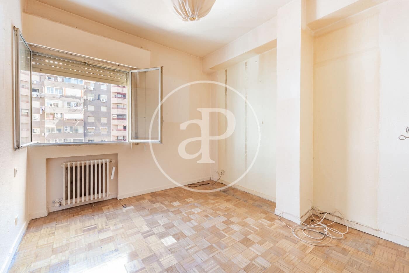 2 quarto Apartamento para venda em Madrid cidade - 525 000 € (Ref: 9908049)