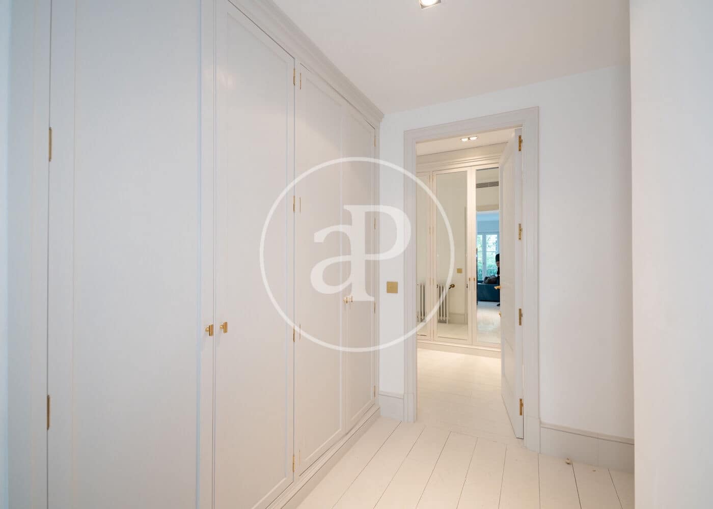 Leilighet til salgs i Madrid by - € 1 600 000 (Ref: 9908050)