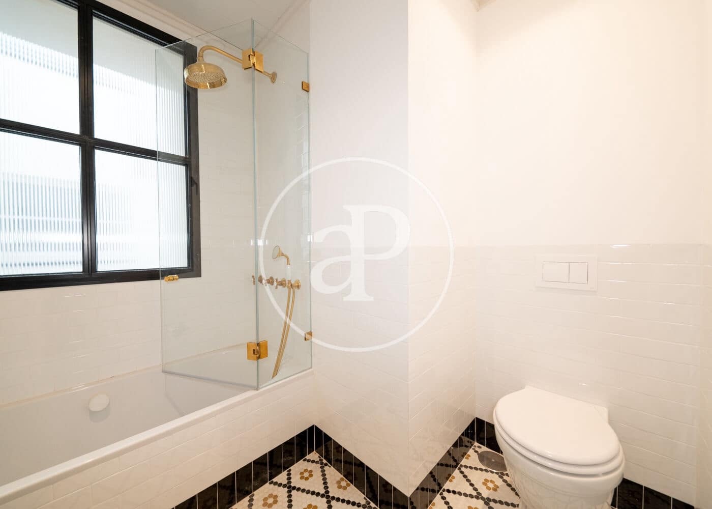 Leilighet til salgs i Madrid by - € 1 600 000 (Ref: 9908050)