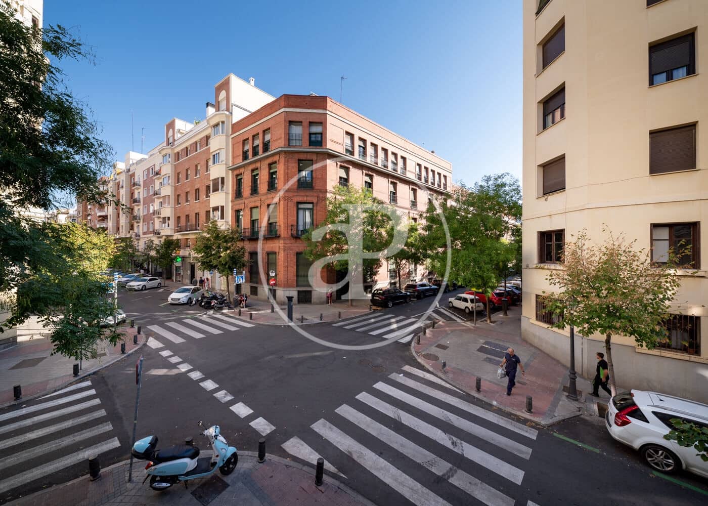 Leilighet til salgs i Madrid by - € 1 600 000 (Ref: 9908050)