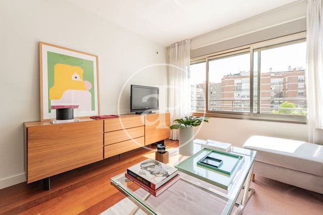 1 sovrum Lägenhet till salu i Rios Rosas, Madrid stad med pool - 645 000 € (Ref: 9908051)