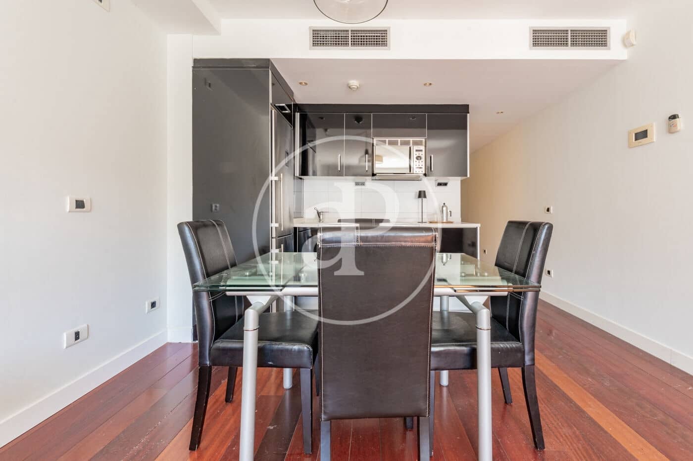 1 sovrum Lägenhet till salu i Madrid stad med pool - 645 000 € (Ref: 9908051)
