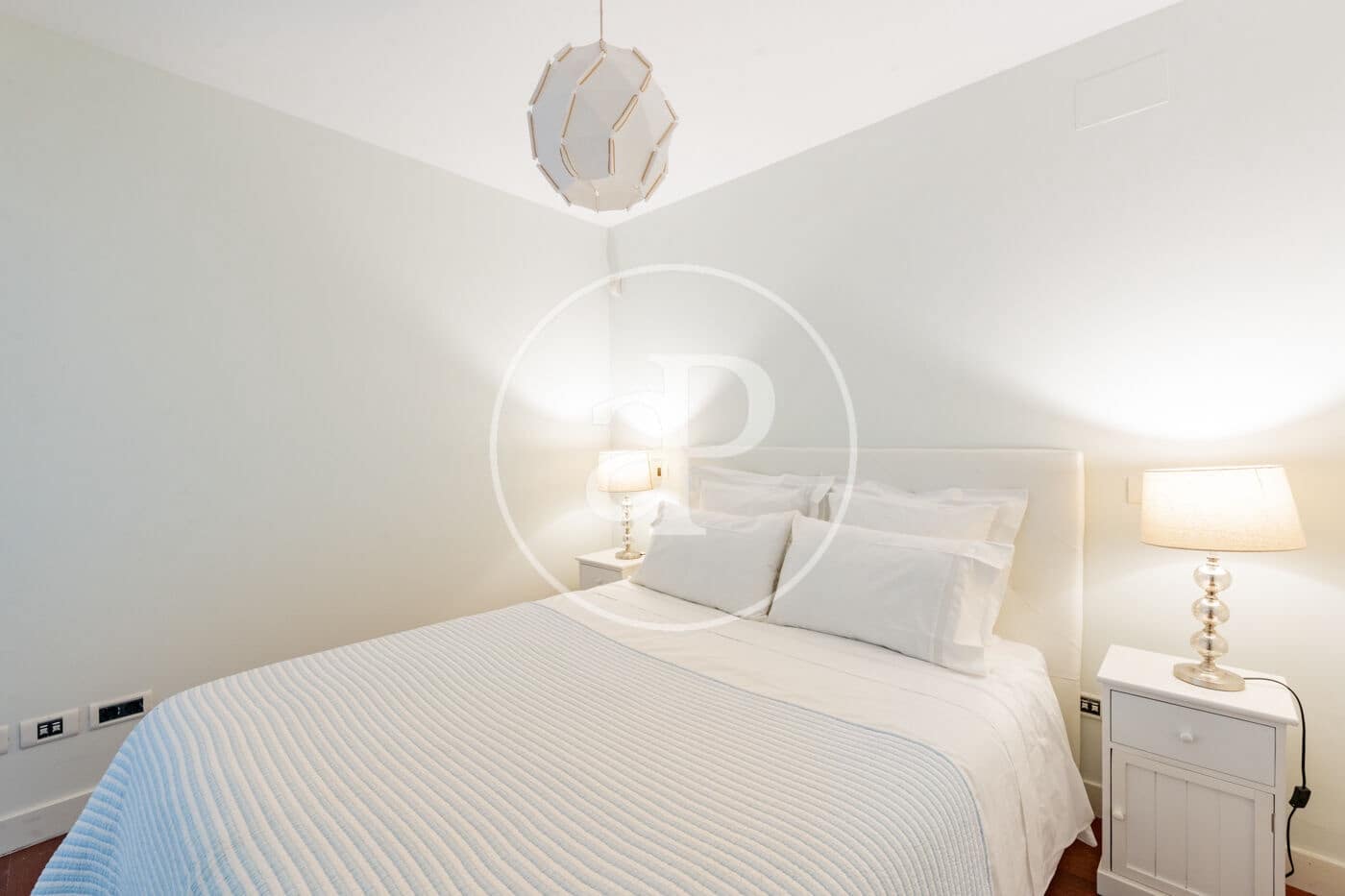 1 sovrum Lägenhet till salu i Madrid stad med pool - 645 000 € (Ref: 9908051)