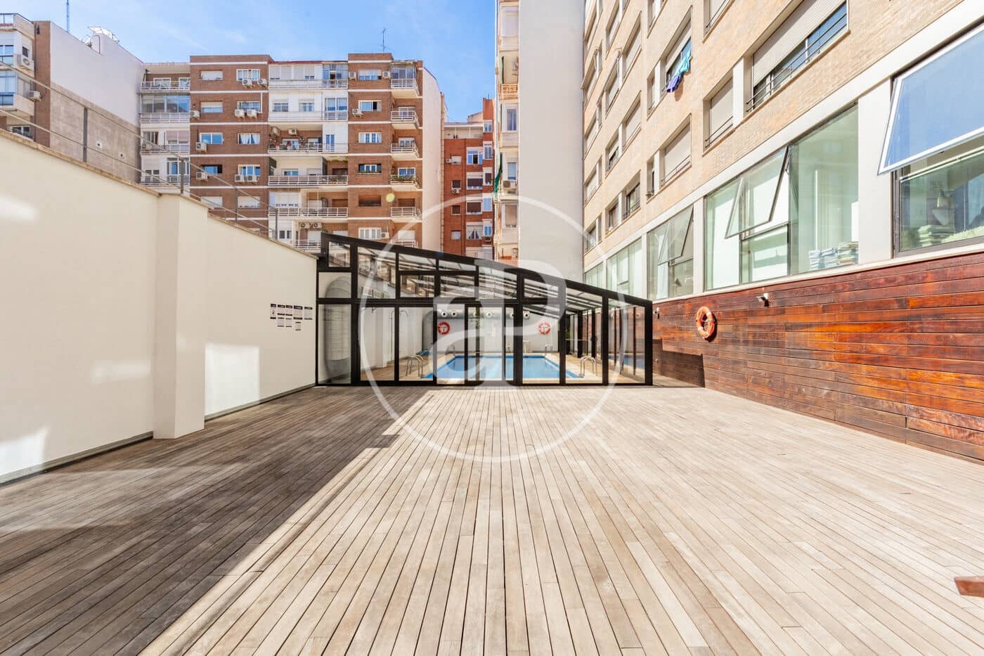 1 sovrum Lägenhet till salu i Madrid stad med pool - 645 000 € (Ref: 9908051)