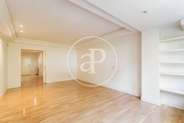 4 soverom Leilighet til leie i Cuatro Caminos, Madrid by med garasje - € 3 500 (Ref: 9911076)
