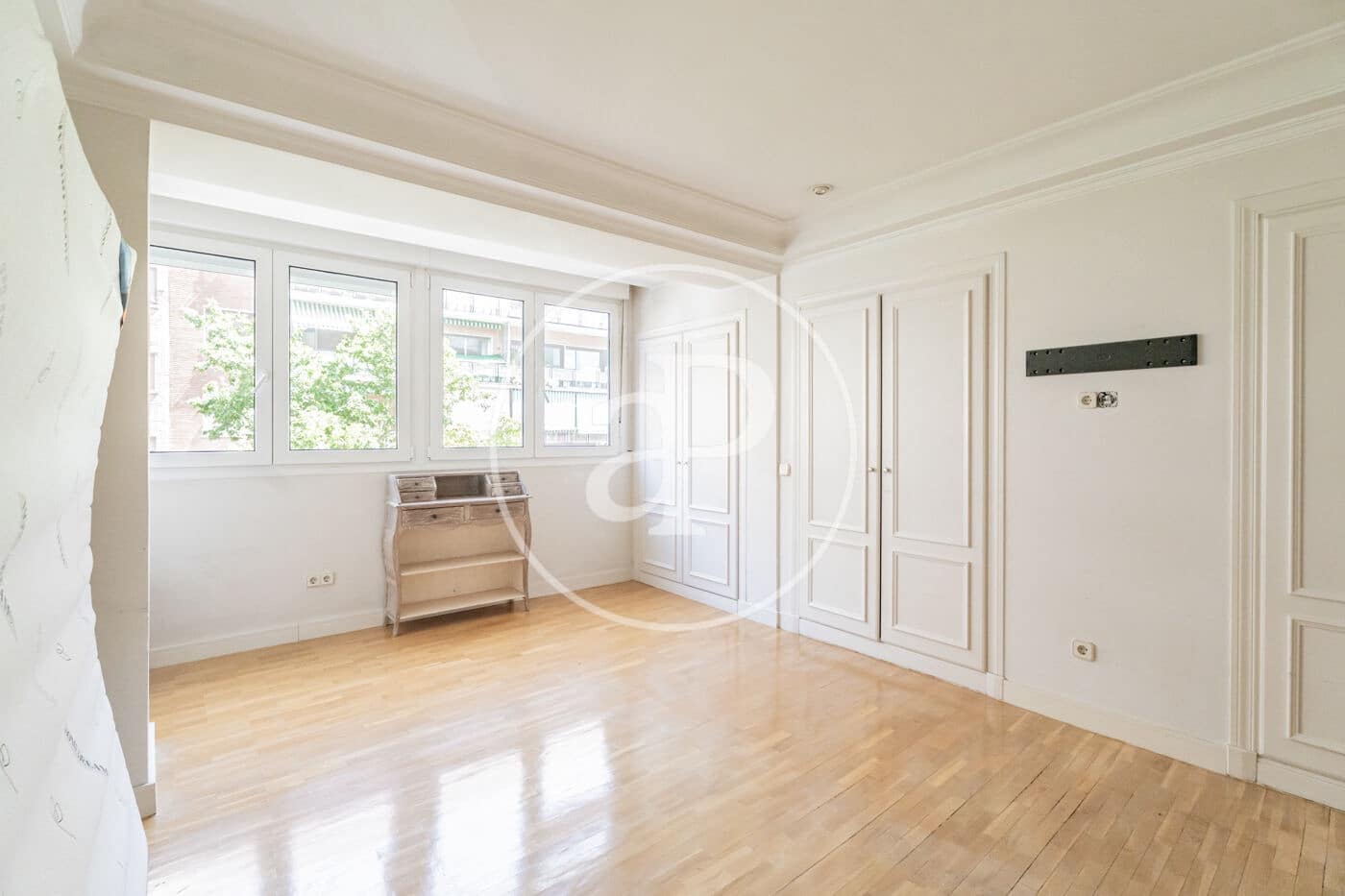 4 quarto Apartamento para arrendar em Madrid cidade com garagem - 3 300 € (Ref: 9911076)