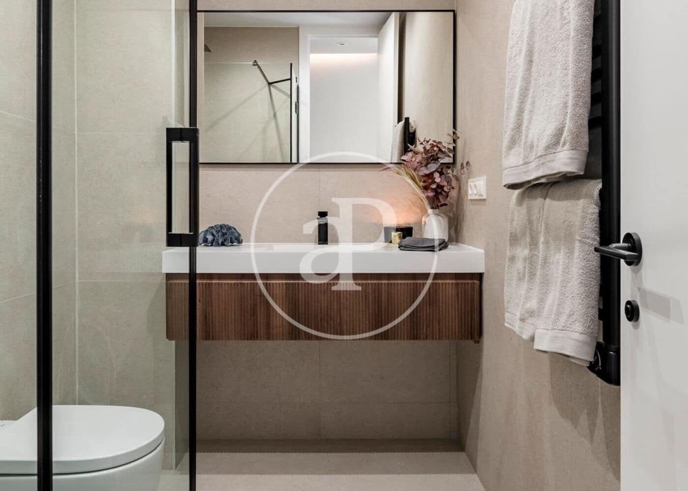 2 bedroom Apartment for sale in Madrid city - € 1,190,000 (Ref: 9911077)