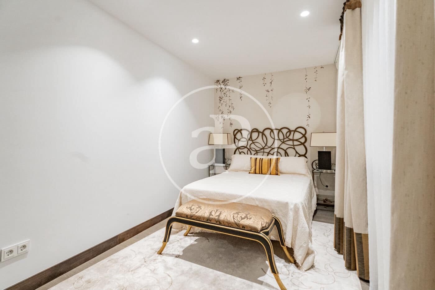 2 soverom Leilighet til salgs i Madrid by med svømmebasseng - € 2 800 000 (Ref: 9911078)
