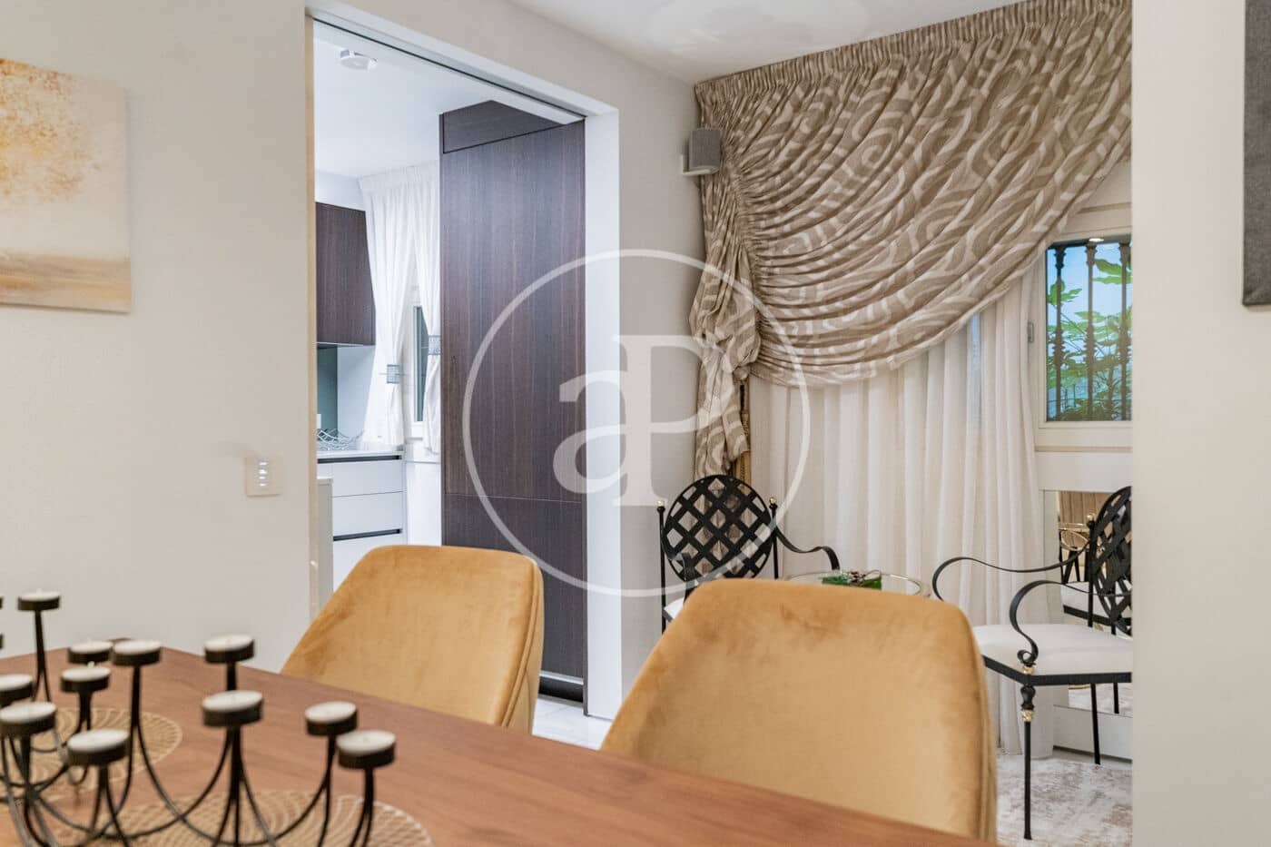 2 soverom Leilighet til salgs i Madrid by med svømmebasseng - € 2 800 000 (Ref: 9911078)