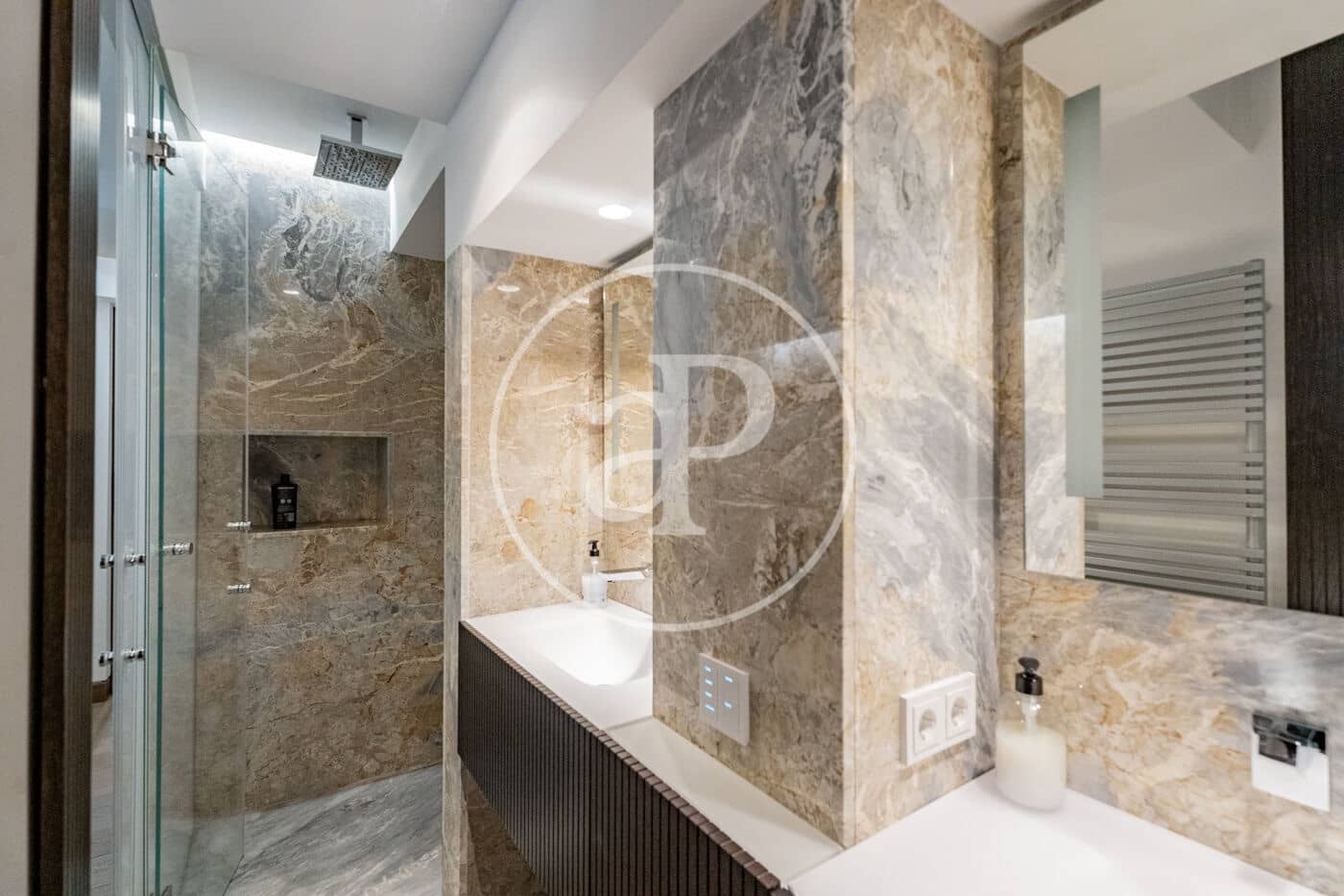 2 soverom Leilighet til salgs i Madrid by med svømmebasseng - € 2 800 000 (Ref: 9911078)