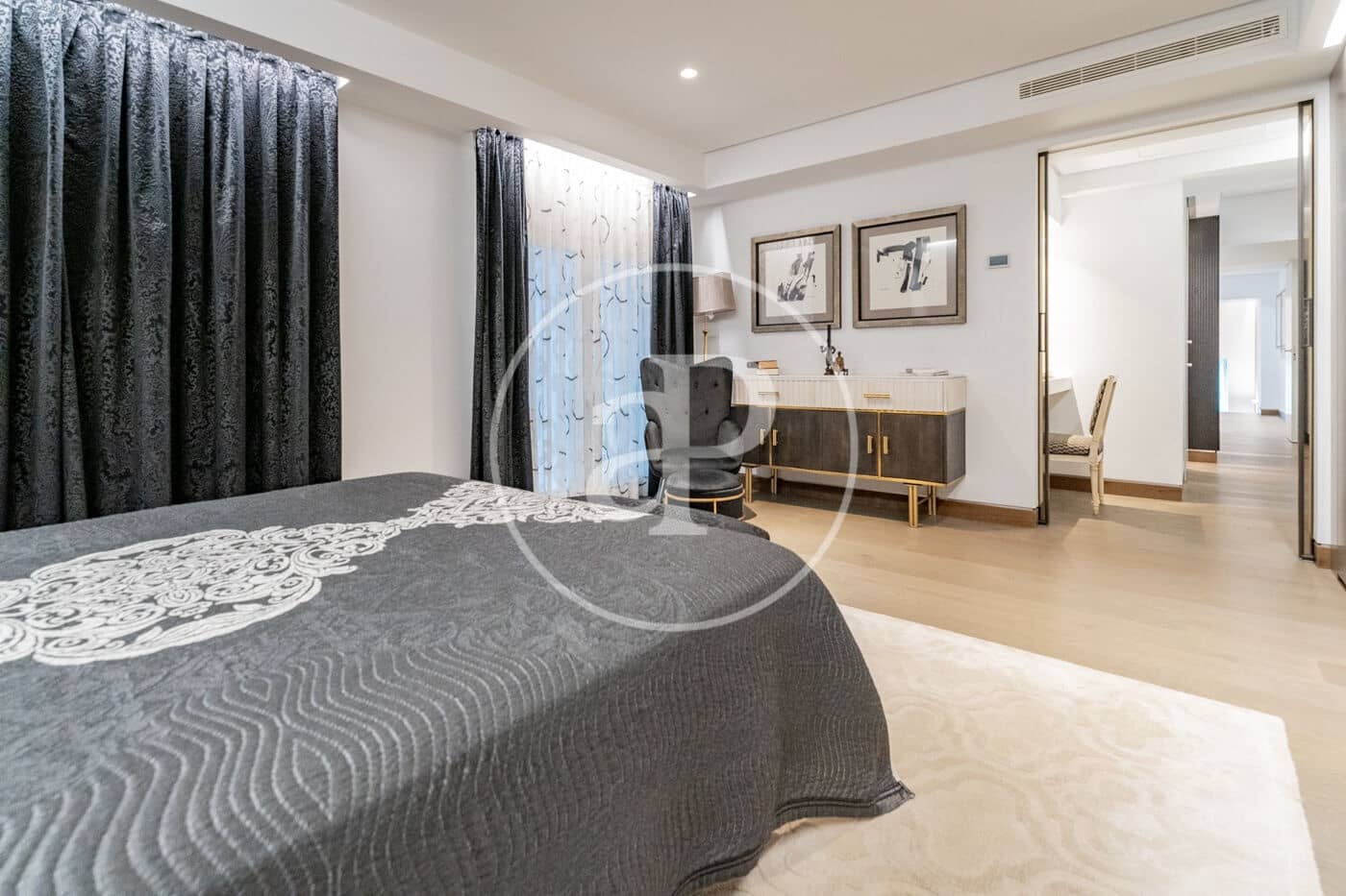2 soverom Leilighet til salgs i Madrid by med svømmebasseng - € 2 800 000 (Ref: 9911078)