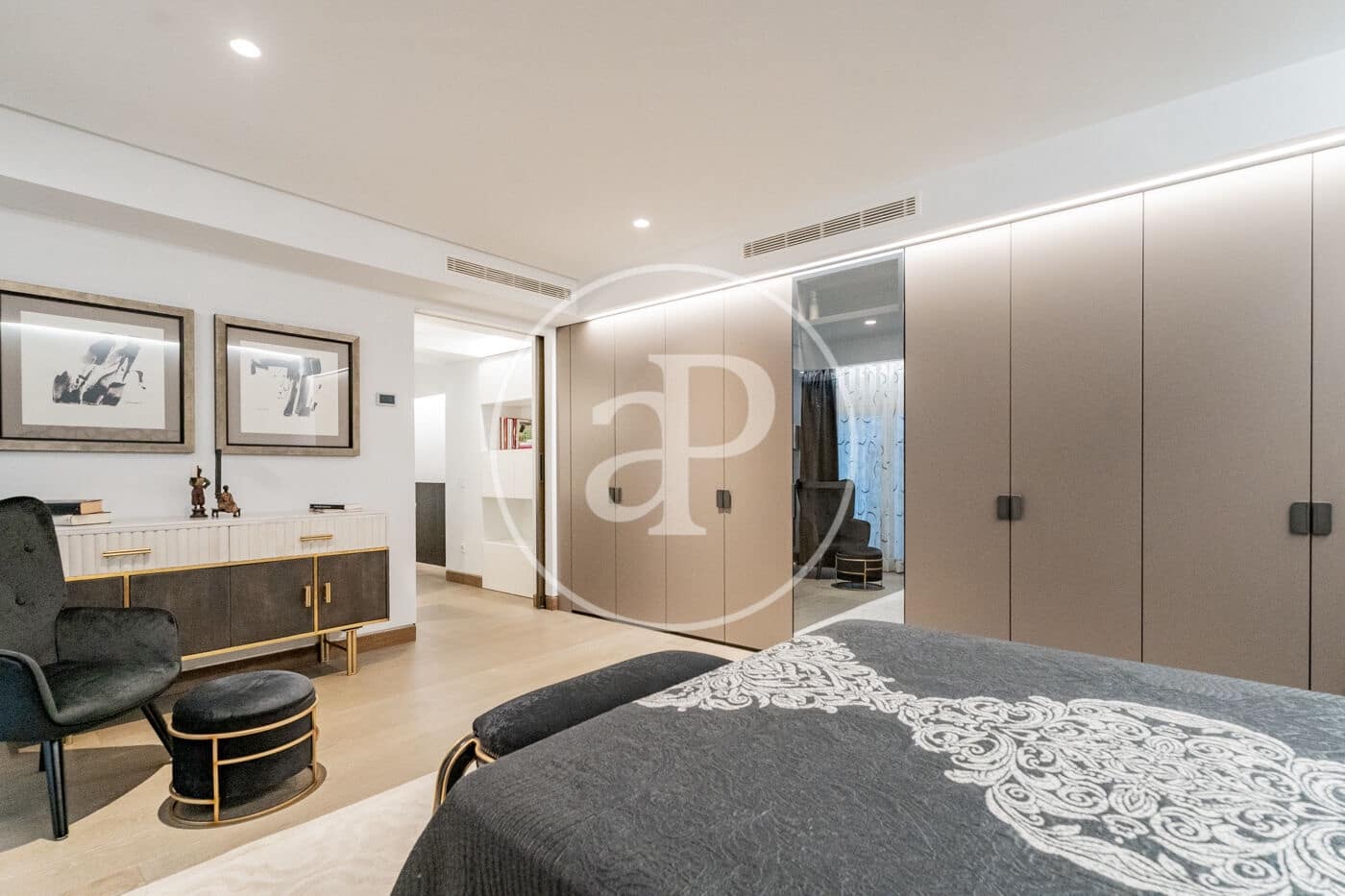 2 soverom Leilighet til salgs i Madrid by med svømmebasseng - € 2 800 000 (Ref: 9911078)