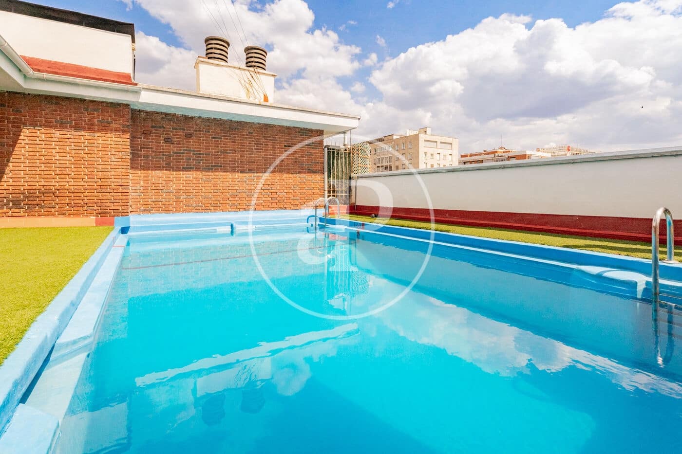 1 soveværelse Lejlighed til leje i Madrid by med swimmingpool - € 2.000 (Ref: 9911080)
