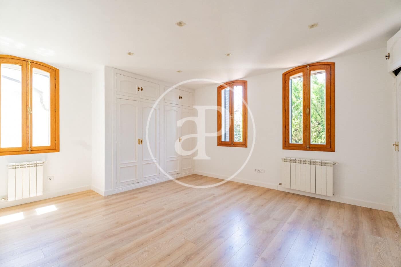 4 soverom Villa til leie i Madrid by - € 3 100 (Ref: 9911081)