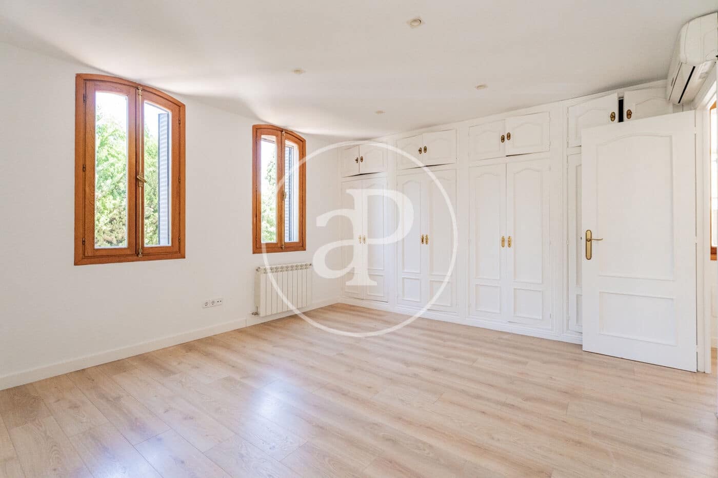 4 soverom Villa til leie i Madrid by - € 3 100 (Ref: 9911081)