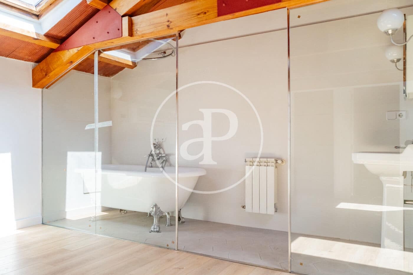 4 soverom Villa til leie i Madrid by - € 3 100 (Ref: 9911081)