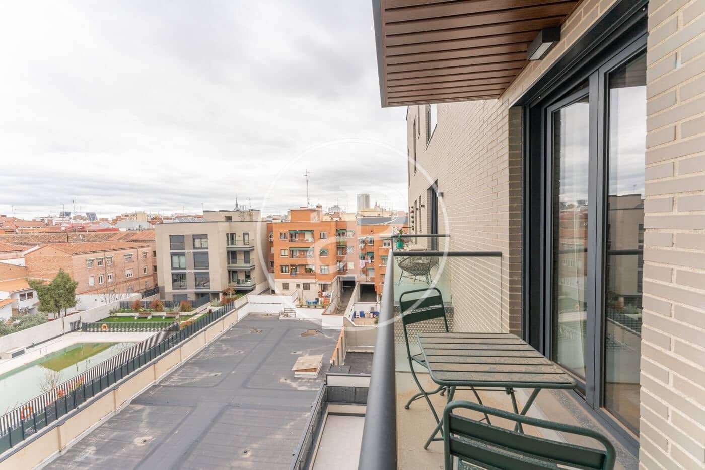 1 slaapkamer Appartement te huur in Madrid stad met zwembad garage - € 1.700 (Ref: 9911082)