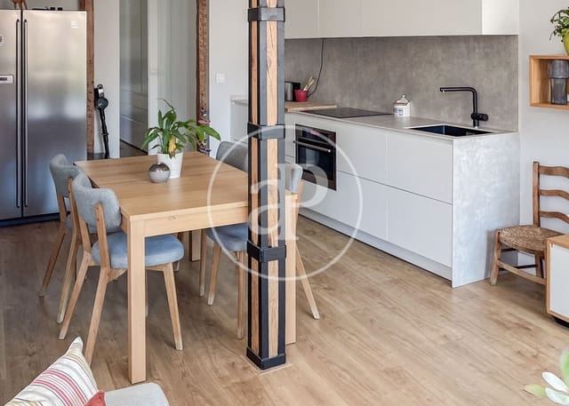 Penthouse de 1 chambre à louer à Universidad, Madrid ville - 2 190 € (Ref: 9913184)