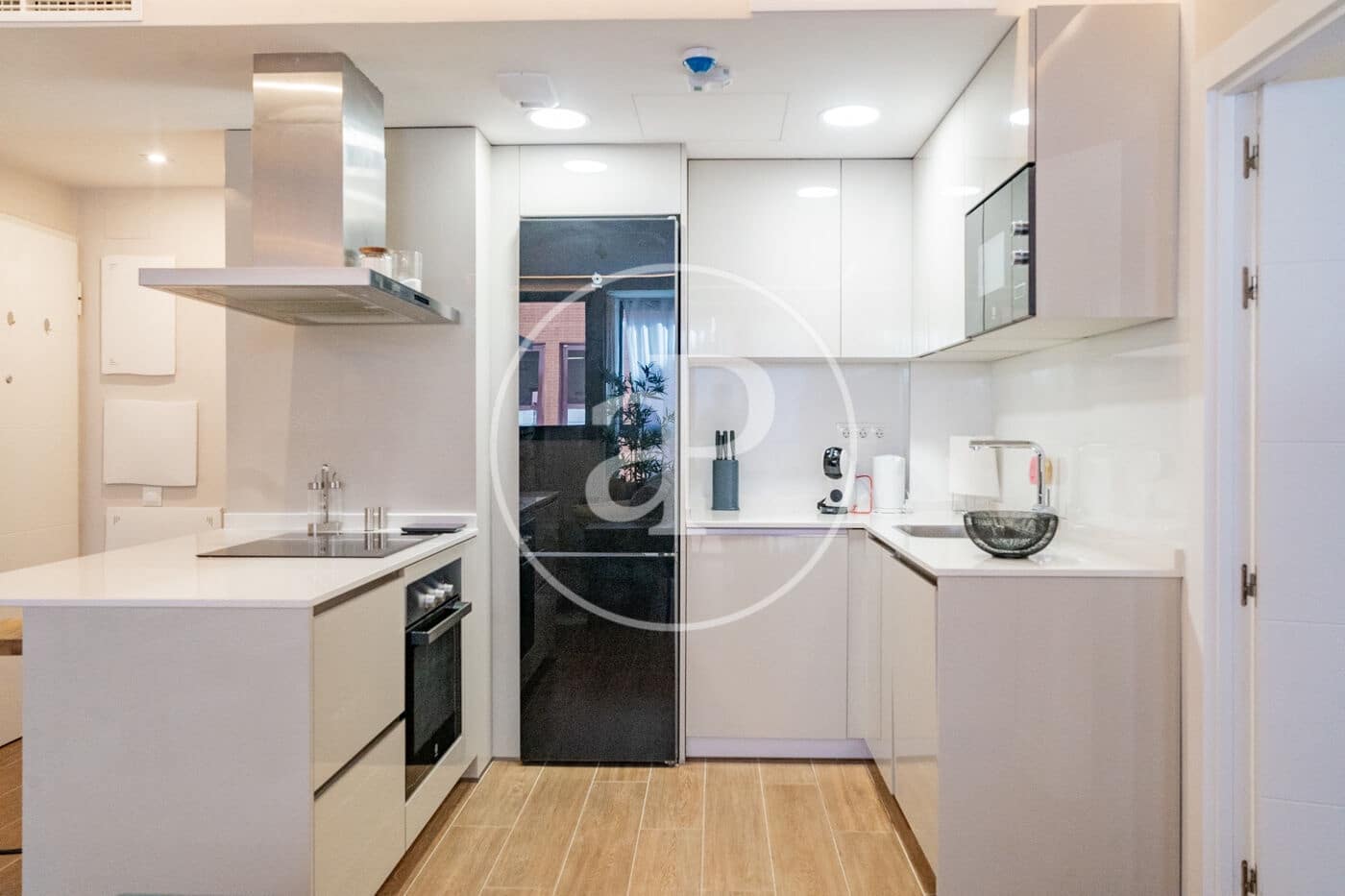 1 sovrum Lägenhet att hyra i Madrid stad med pool - 2 490 € (Ref: 9913186)
