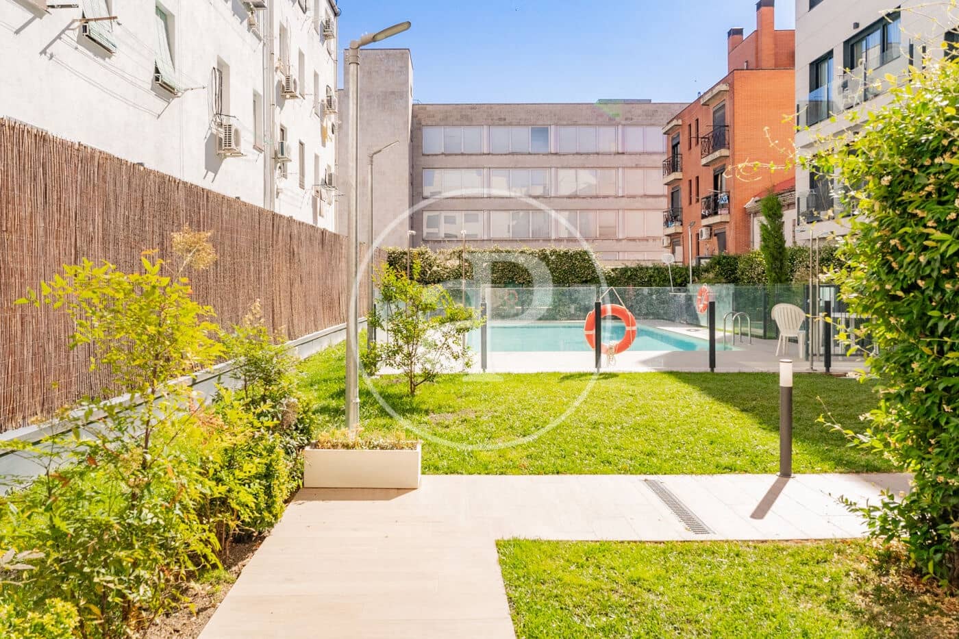 1 sovrum Lägenhet att hyra i Madrid stad med pool - 2 490 € (Ref: 9913186)