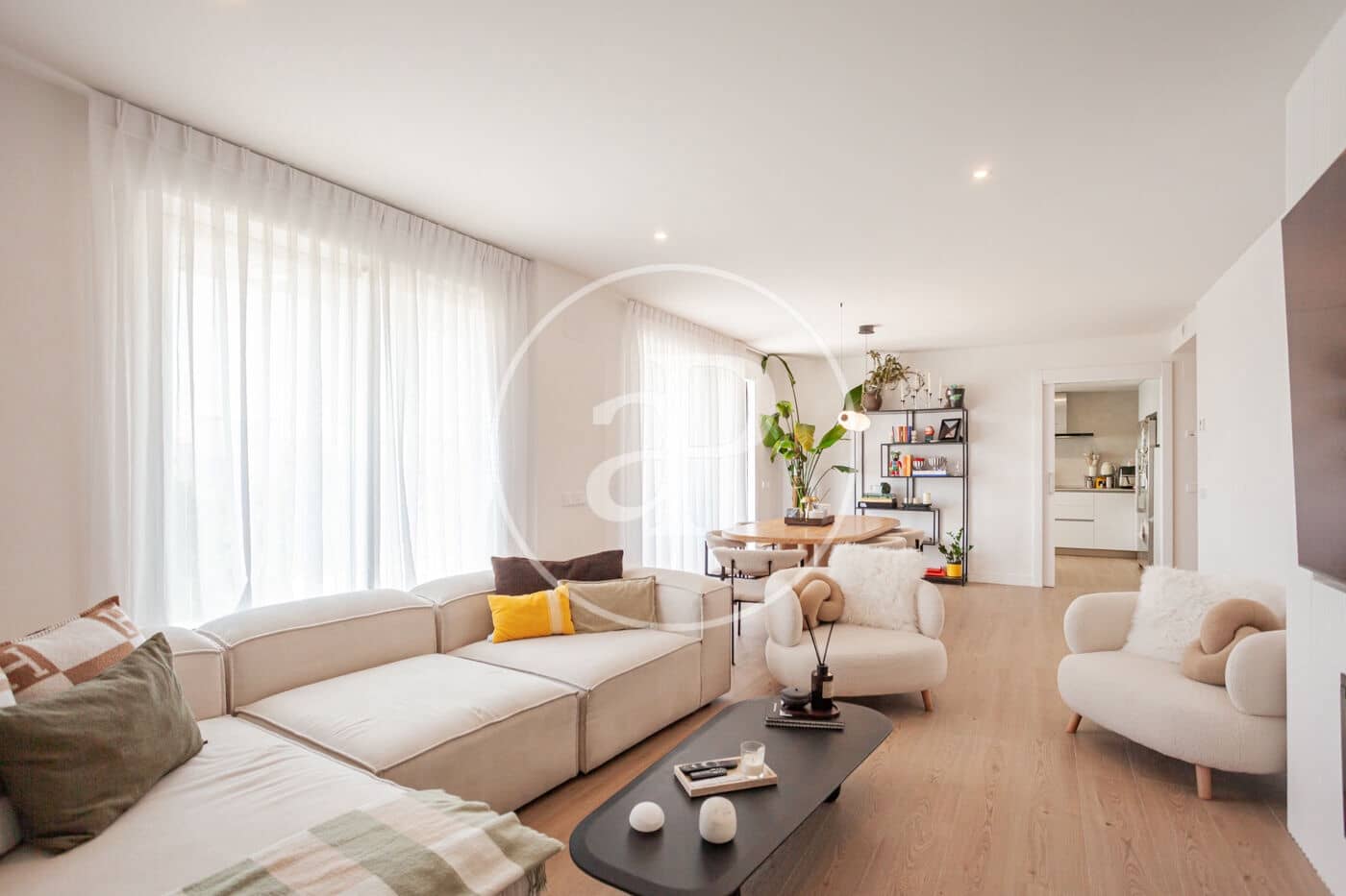 3 Zimmer Apartment zu verkaufen in Boadilla del Monte mit Pool - 999.000 € (Ref: 9913187)