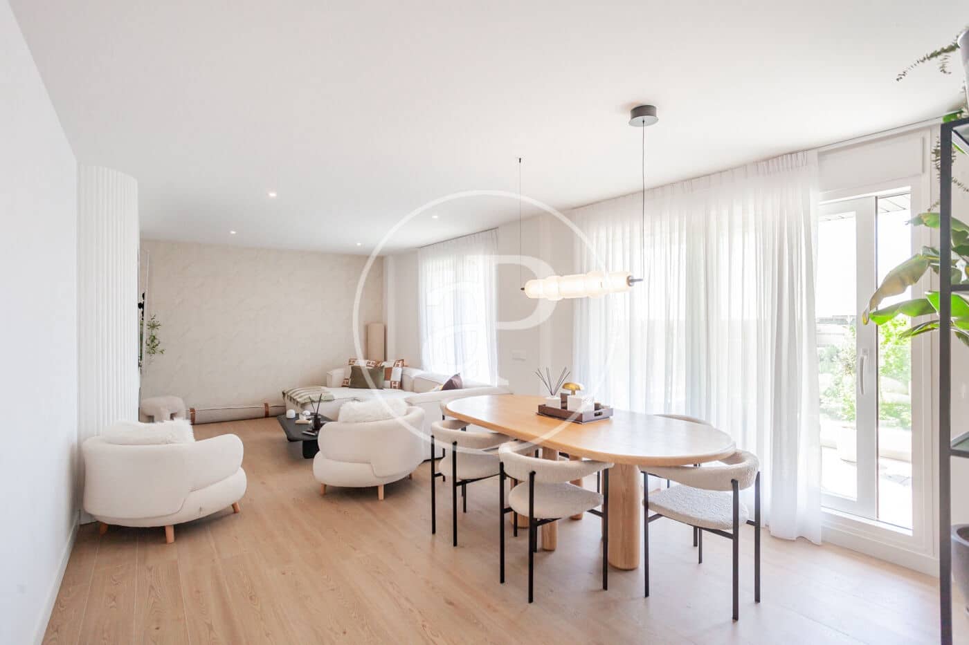 3 Zimmer Apartment zu verkaufen in Boadilla del Monte mit Pool - 999.000 € (Ref: 9913187)