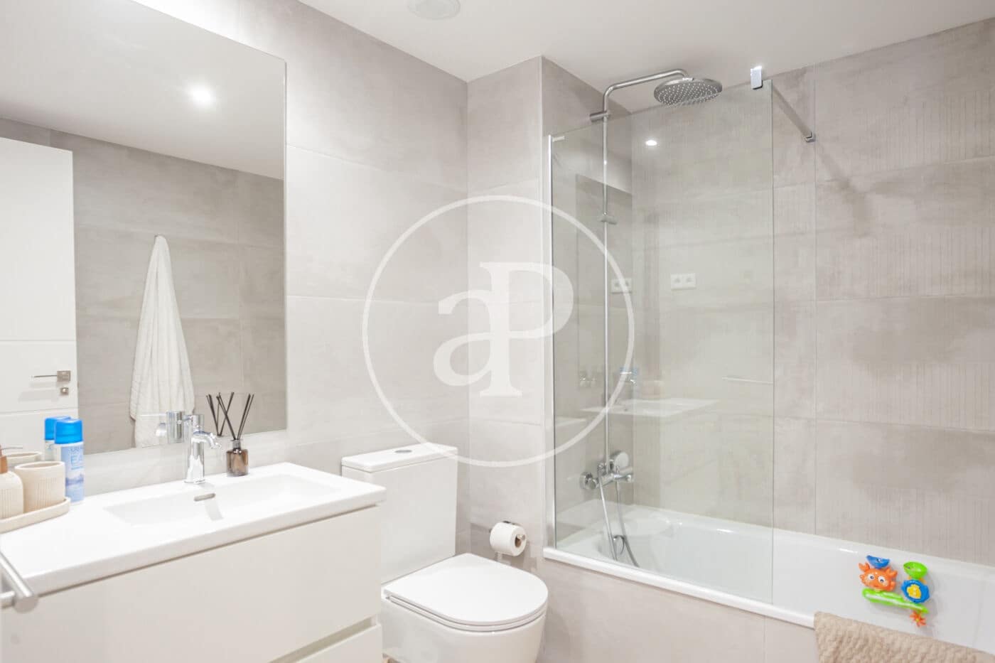 3 Zimmer Apartment zu verkaufen in Boadilla del Monte mit Pool - 999.000 € (Ref: 9913187)