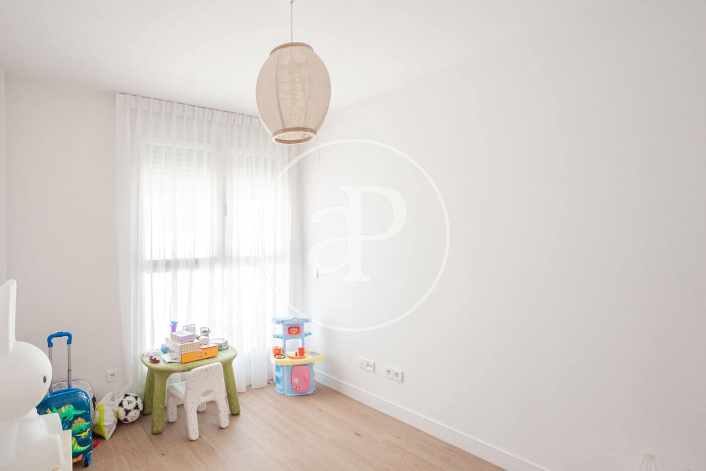 3 Zimmer Apartment zu verkaufen in Boadilla del Monte mit Pool - 999.000 € (Ref: 9913187)