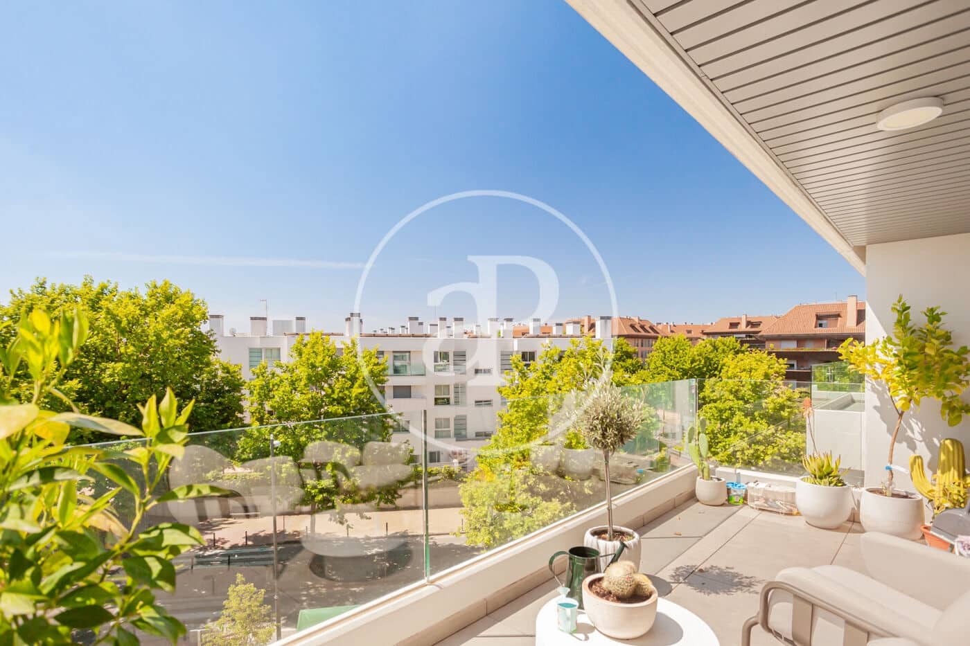 3 Zimmer Apartment zu verkaufen in Boadilla del Monte mit Pool - 999.000 € (Ref: 9913187)