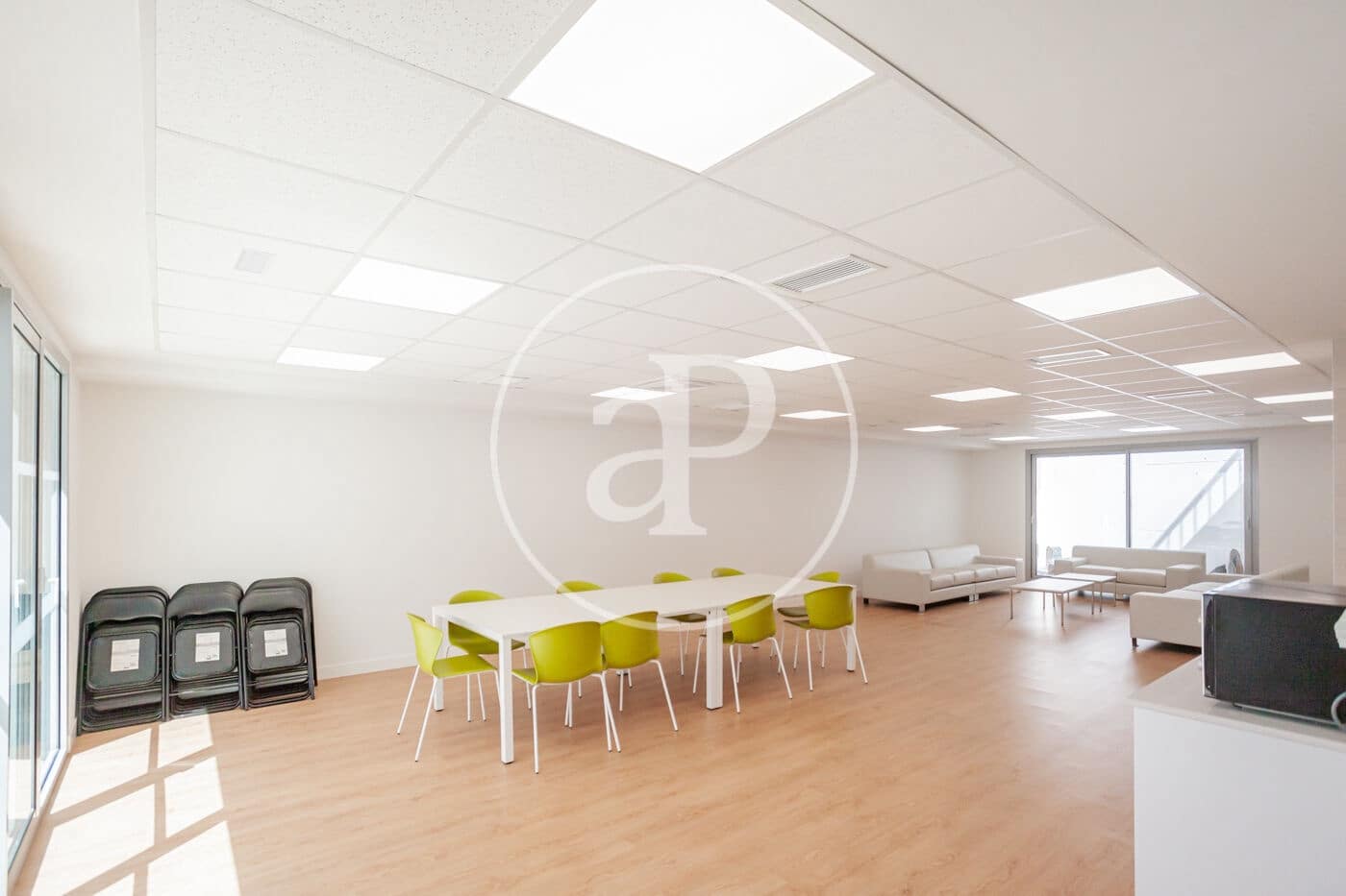 3 Zimmer Apartment zu verkaufen in Boadilla del Monte mit Pool - 999.000 € (Ref: 9913187)