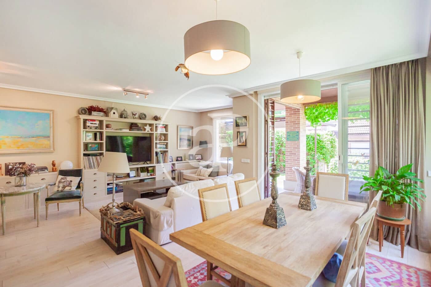 5 quarto Moradia para venda em Madrid cidade com piscina - 1 790 000 € (Ref: 9913188)