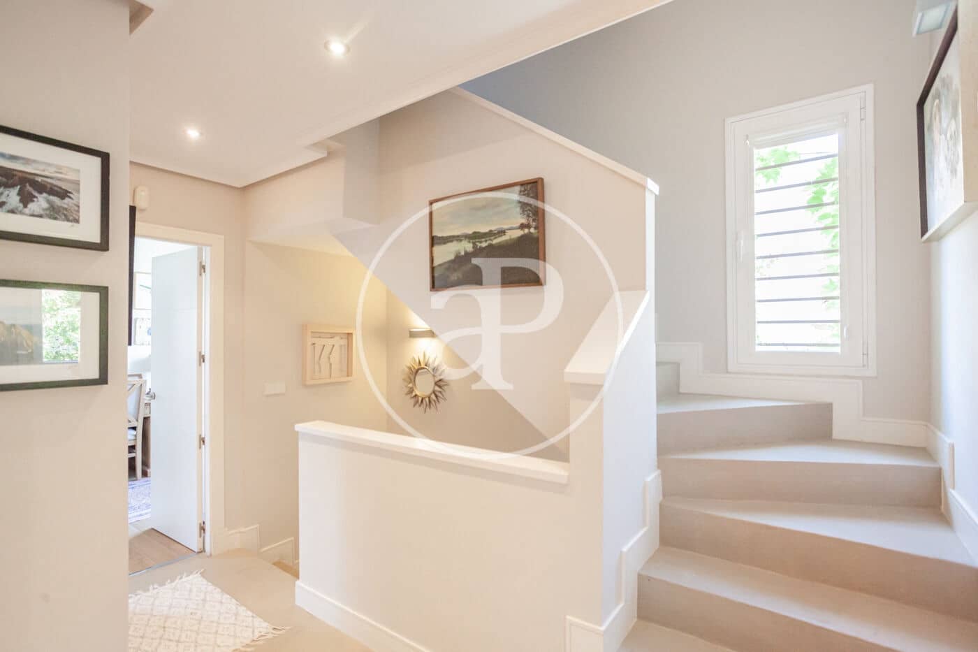 5 quarto Moradia para venda em Madrid cidade com piscina - 1 790 000 € (Ref: 9913188)