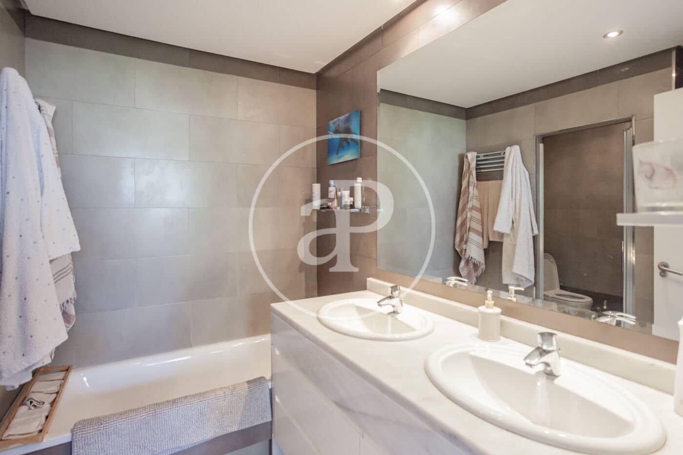5 quarto Moradia para venda em Madrid cidade com piscina - 1 790 000 € (Ref: 9913188)