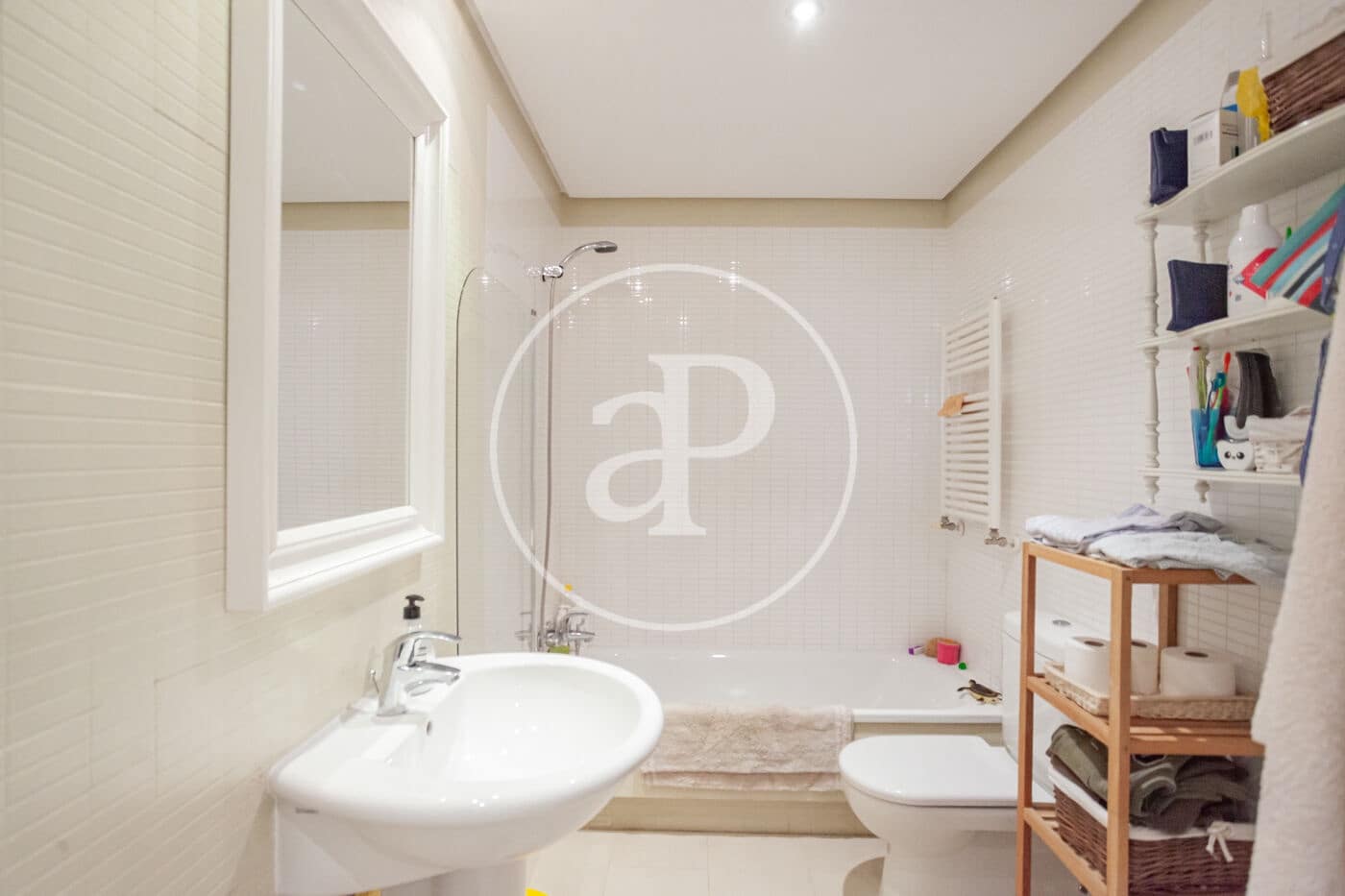 5 quarto Moradia para venda em Madrid cidade com piscina - 1 790 000 € (Ref: 9913188)