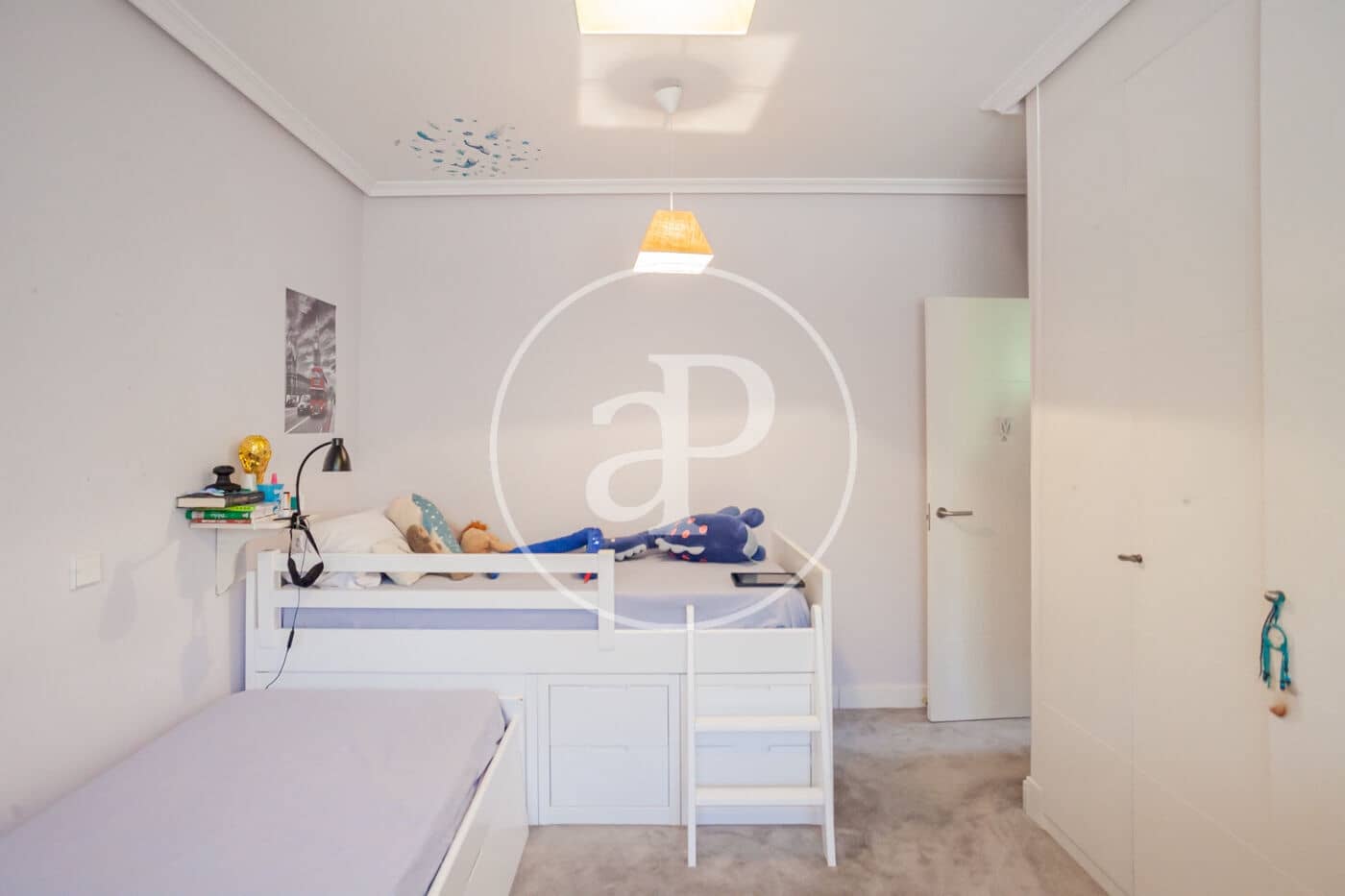 5 quarto Moradia para venda em Madrid cidade com piscina - 1 790 000 € (Ref: 9913188)