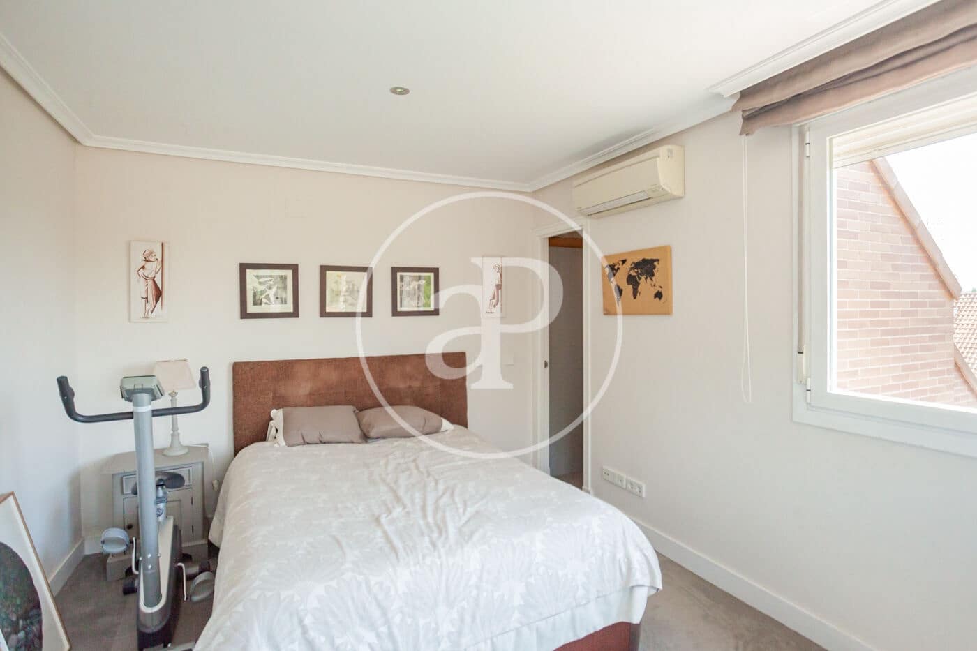 5 quarto Moradia para venda em Madrid cidade com piscina - 1 790 000 € (Ref: 9913188)