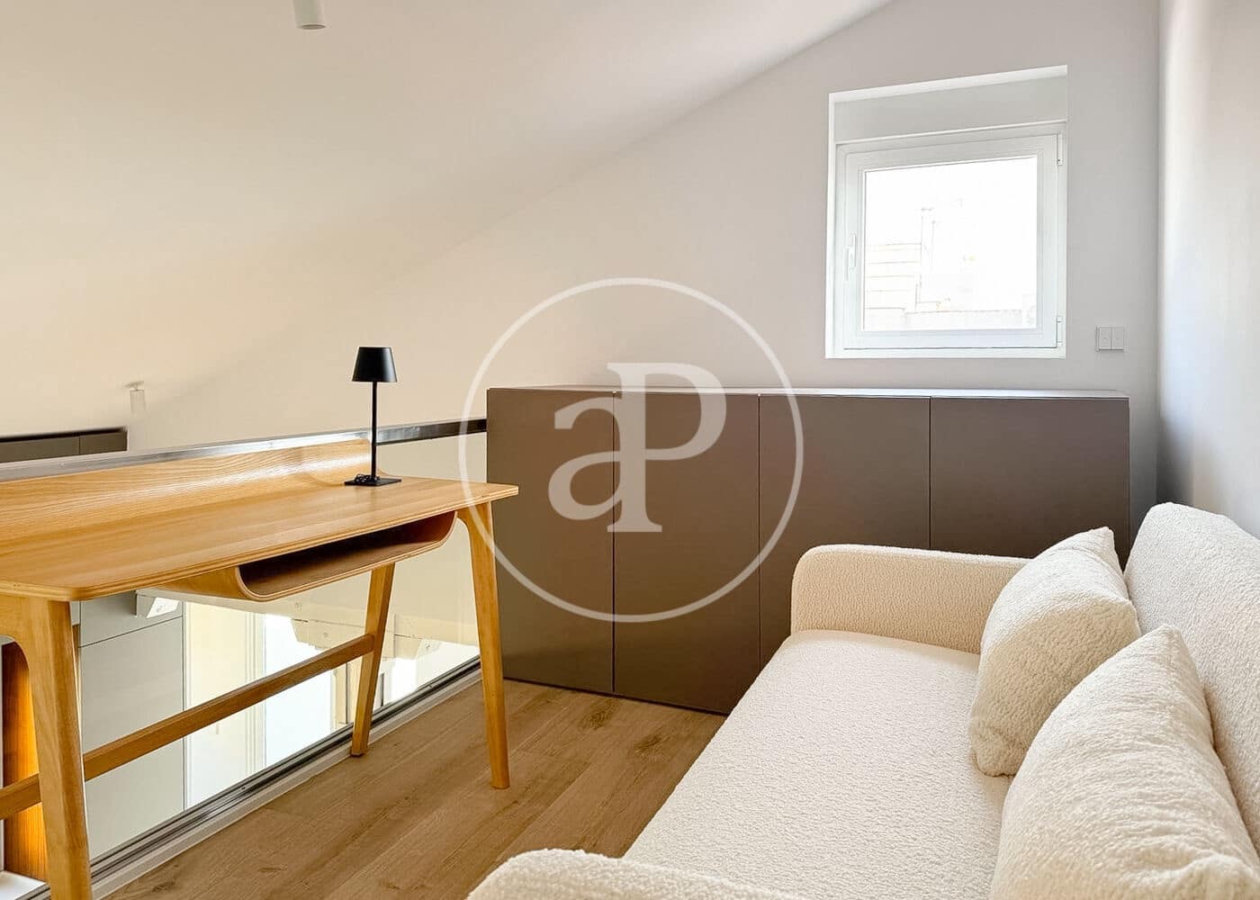 2 slaapkamer Appartement te koop in Madrid stad - € 1.095.000 (Ref: 9913189)