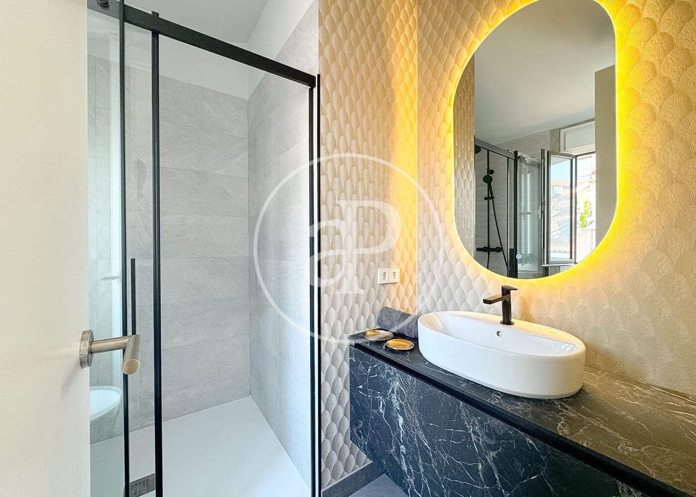 2 slaapkamer Appartement te koop in Madrid stad - € 1.095.000 (Ref: 9913189)