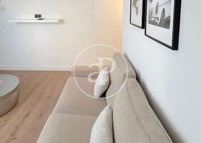 3 soverom Leilighet til leie i Ibiza, Madrid by - € 3 400 (Ref: 9915837)