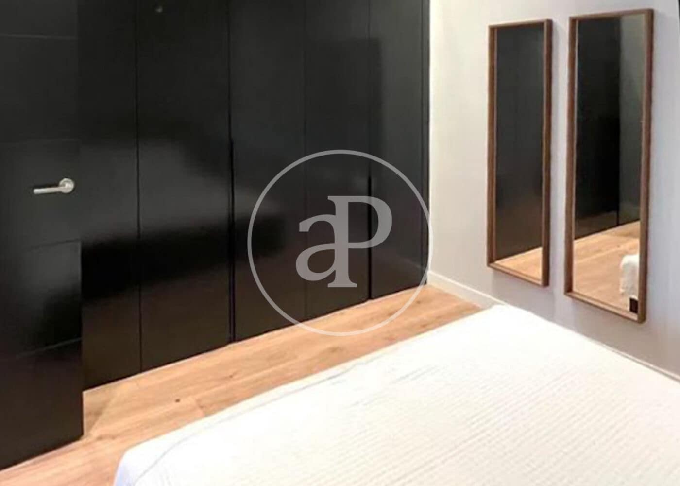 3 soverom Leilighet til leie i Madrid by - € 3 400 (Ref: 9915837)