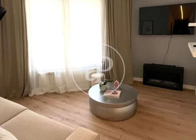 3 soverom Leilighet til leie i Ibiza, Madrid by - € 3 400 (Ref: 9915837)