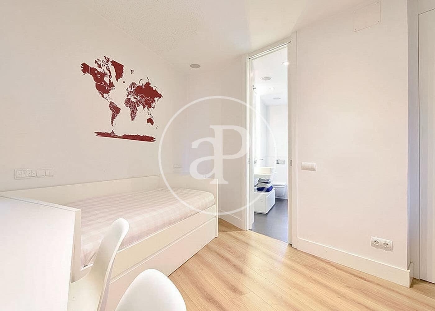 2 sovrum Lägenhet att hyra i Madrid stad - 2 950 € (Ref: 9915840)