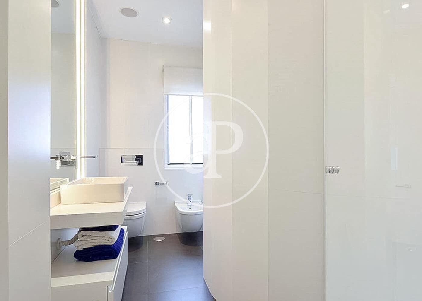 2 sovrum Lägenhet att hyra i Madrid stad - 2 950 € (Ref: 9915840)