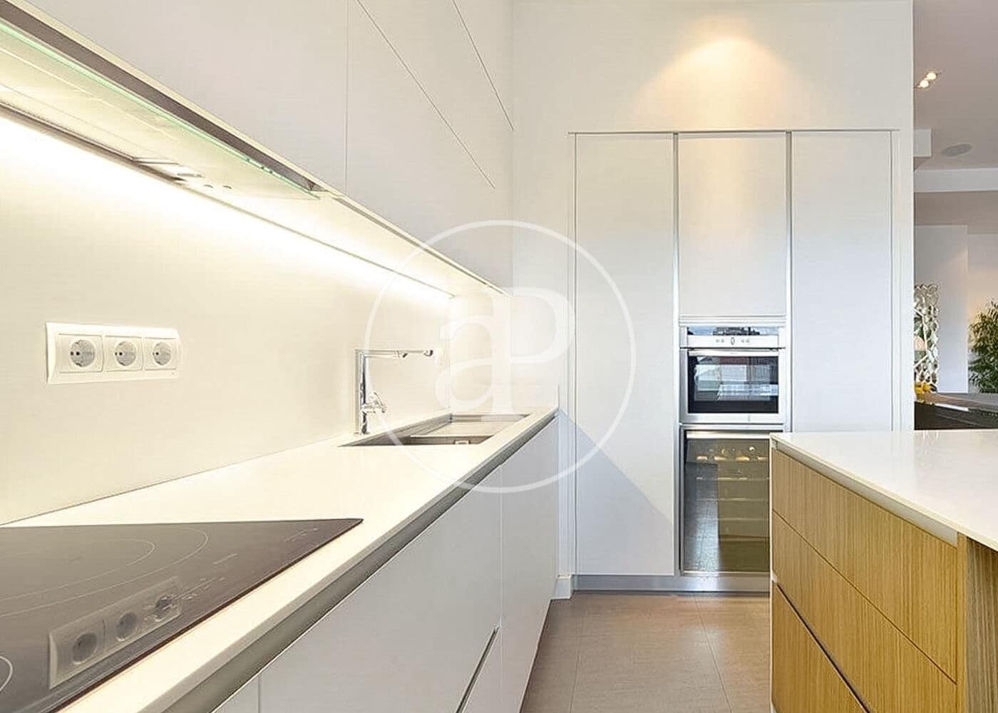 2 sovrum Lägenhet att hyra i Madrid stad - 2 950 € (Ref: 9915840)