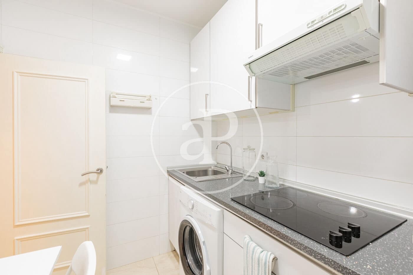 Appartement de 2 chambres à louer à Madrid ville - 1 650 € (Ref: 9915841)