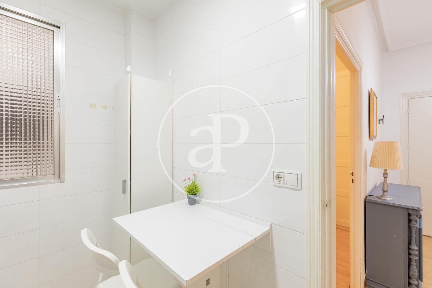 Appartement de 2 chambres à louer à Madrid ville - 1 650 € (Ref: 9915841)