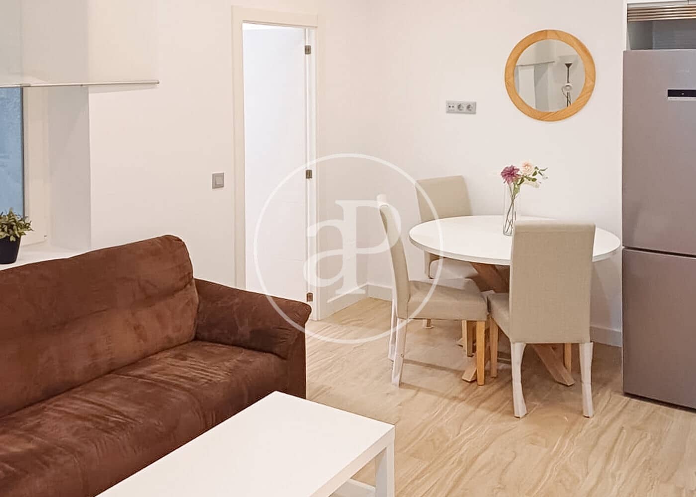 Appartement de 2 chambres à louer à Madrid ville - 1 700 € (Ref: 9915842)